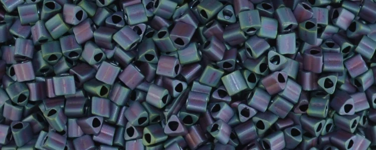 (image for) TOHO Size 11/o Triangle Shape Seed Bead-Blue Iris Metallic Matte