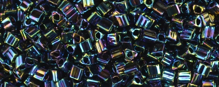 (image for) TOHO Size 11/o Triangle Shape Seed Bead-Jet Black Iris Metallic