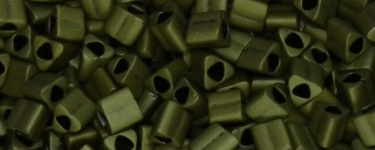 (image for) TOHO Size 11/o Triangle Shape Seed Bead-Olive Green Metallic Matte