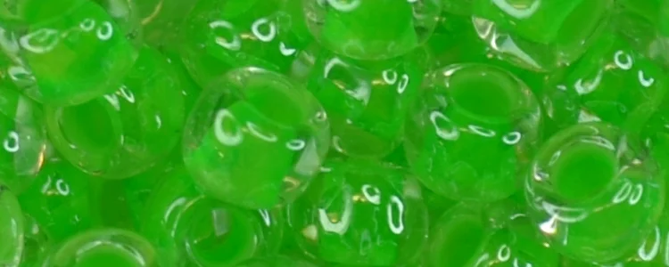 (image for) TOHO Size 6/o Round Seed Bead-Neon Green Lined Crystal Transparent 6T805
