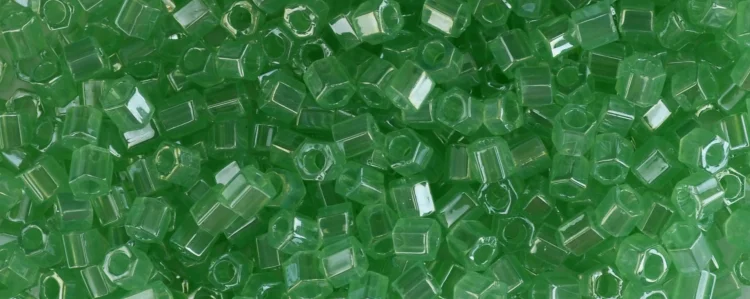 (image for) TOHO Size 8/o Hexagon Shape Seed Bead-Light Green Ceylon Pearl