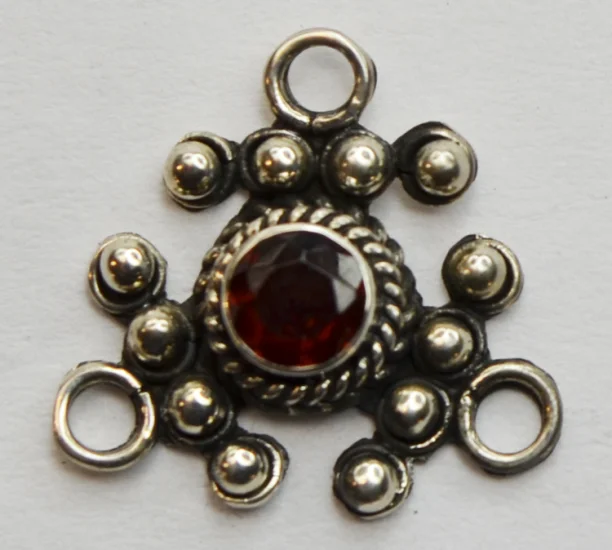 (image for) Bali Silver Multistrand - 2-1 Connector w/ Stone and Dotted Lines