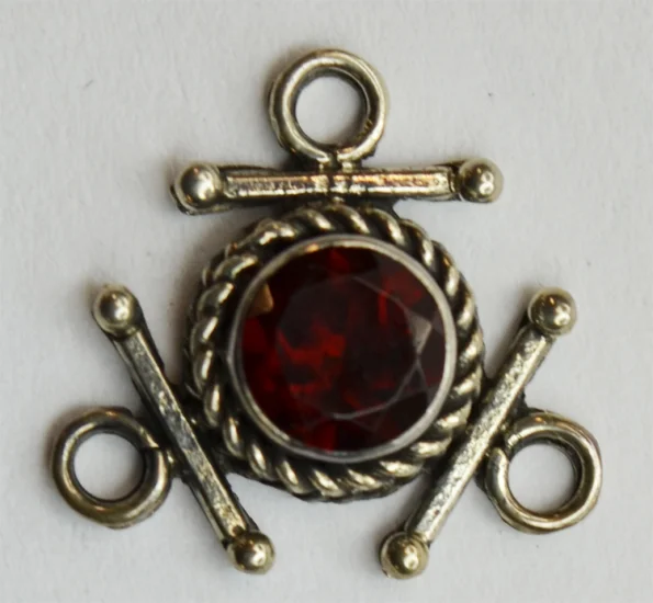 (image for) Bali Silver Connector - 14mm 2-1 Connector with 6mm Faceted Garnet Stone * 2 Pieces