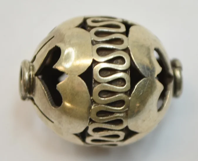 (image for) Bali Silver Rounds Bead - Decorative Round w/ Scrollwork