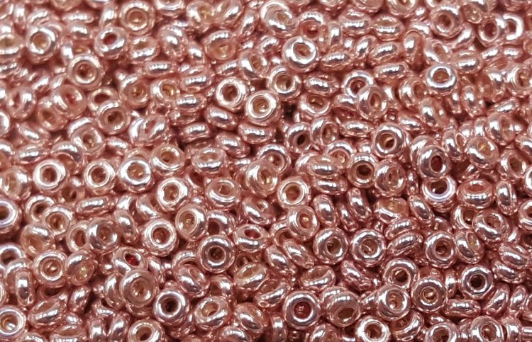 (image for) TOHO 8/o Demi Round, Pink Galvanized PermaFinish, 8TD-PF552 - Click Image to Close