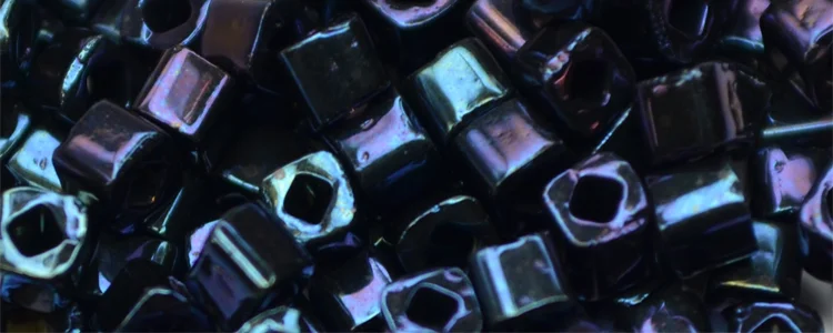 (image for) TOHO 3mm Cube Shape Seed Beads-Navy Blue Iris Metallic