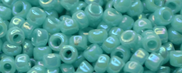 (image for) TOHO 15/o Round Seed Bead-Turquoise Opaque Rainbow. 15T413