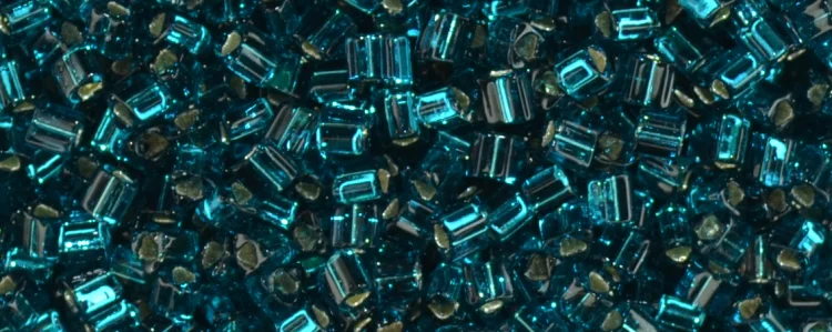 (image for) TOHO Size 11/o Triangle Shape Seed Bead-Blue Zircon Silver Lined