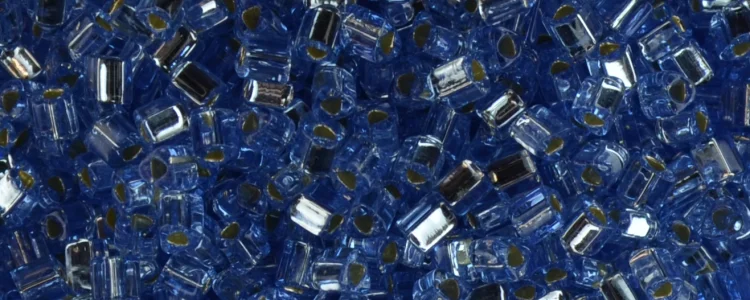 (image for) TOHO Size 11/o Triangle Shape Seed Bead-Light Sapphire Silver Lined