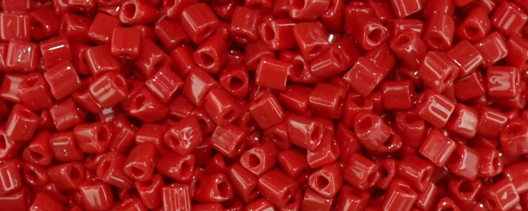 (image for) TOHO Size 11/o Triangle Shape Seed Bead-Red Opaque