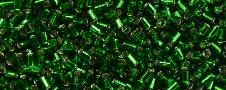 (image for) TOHO Size 1/2 Bugle Bead. 2mm Length-Emerald Green Silver Lined