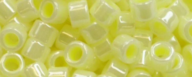 (image for) TOHO Aiko Precision Cylinder Bead. Lemon Lime Pearl TB-813