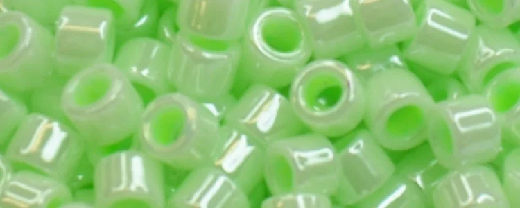 (image for) TOHO Aiko Precision Cylinder Bead. Light Mint Pearl TB-814