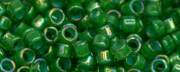 (image for) TOHO Aiko Precision Cylinder Bead. Kelly Green Lined Emerald Rainbow TB-1831