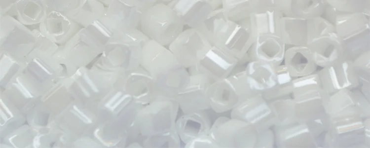 (image for) TOHO 2mm Cube Shape Seed Beads-White Opaque Luster