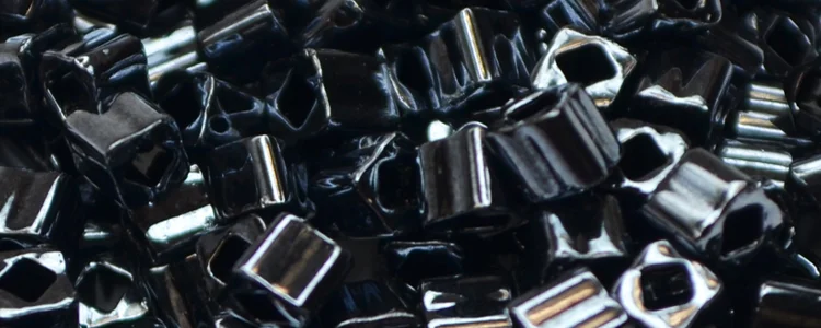 (image for) TOHO 2mm Cube Shape Seed Beads-Hematite Metallic