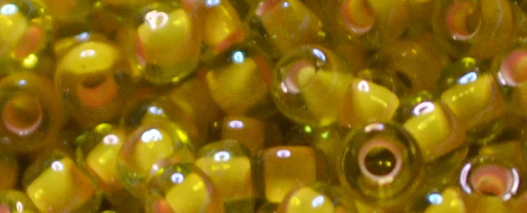 (image for) TOHO 11/o Round-Pink Lined Light Lime Transparent. 11T302