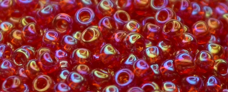 (image for) TOHO 15/o Round Seed Bead-Ruby Transparent Rainbow. 15T165B