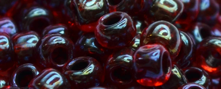 (image for) TOHO Size 6/o Round Seed Bead-Black Lined Dark Ruby Luster 6T400