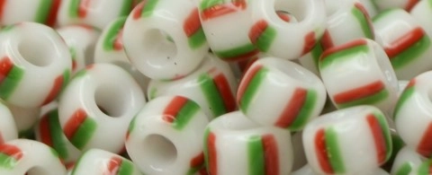 (image for) TOHO Size 8/o Round Seed Bead-Green/Red/White Stripe. 8TL3-105-500