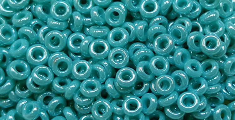 (image for) TOHO 8/o Demi Round, Turquoise Opaque Rainbow, color # 8TD-413-50