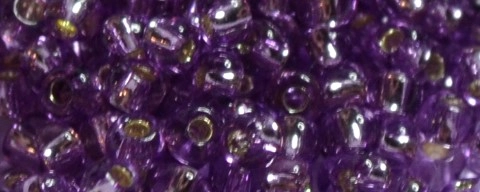 (image for) TOHO 11/o Round Seed Bead-Light Grape Silver Lined. 11T2219-100