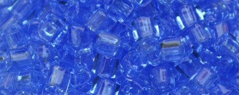 TOHO 2mm Cube-Light Sapphire Transparent